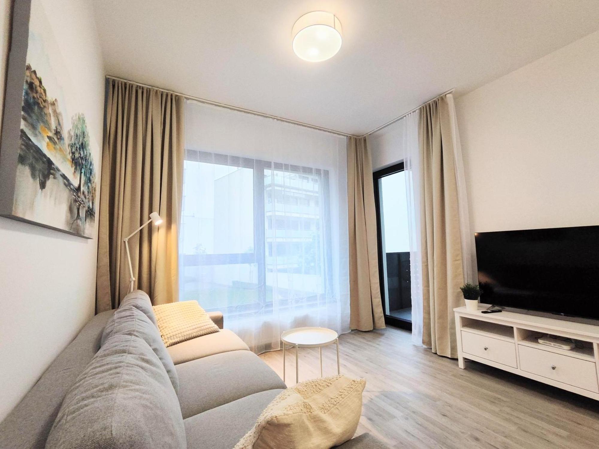 Wings - Brand New - Presidential Garden - Free Parking Apartment Bratislava Ngoại thất bức ảnh