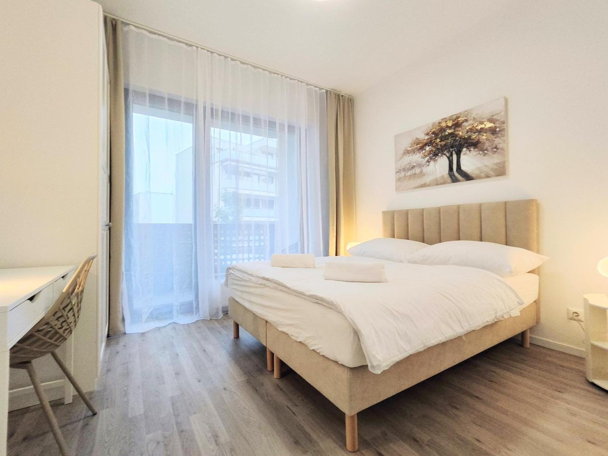Wings - Brand New - Presidential Garden - Free Parking Apartment Bratislava Ngoại thất bức ảnh